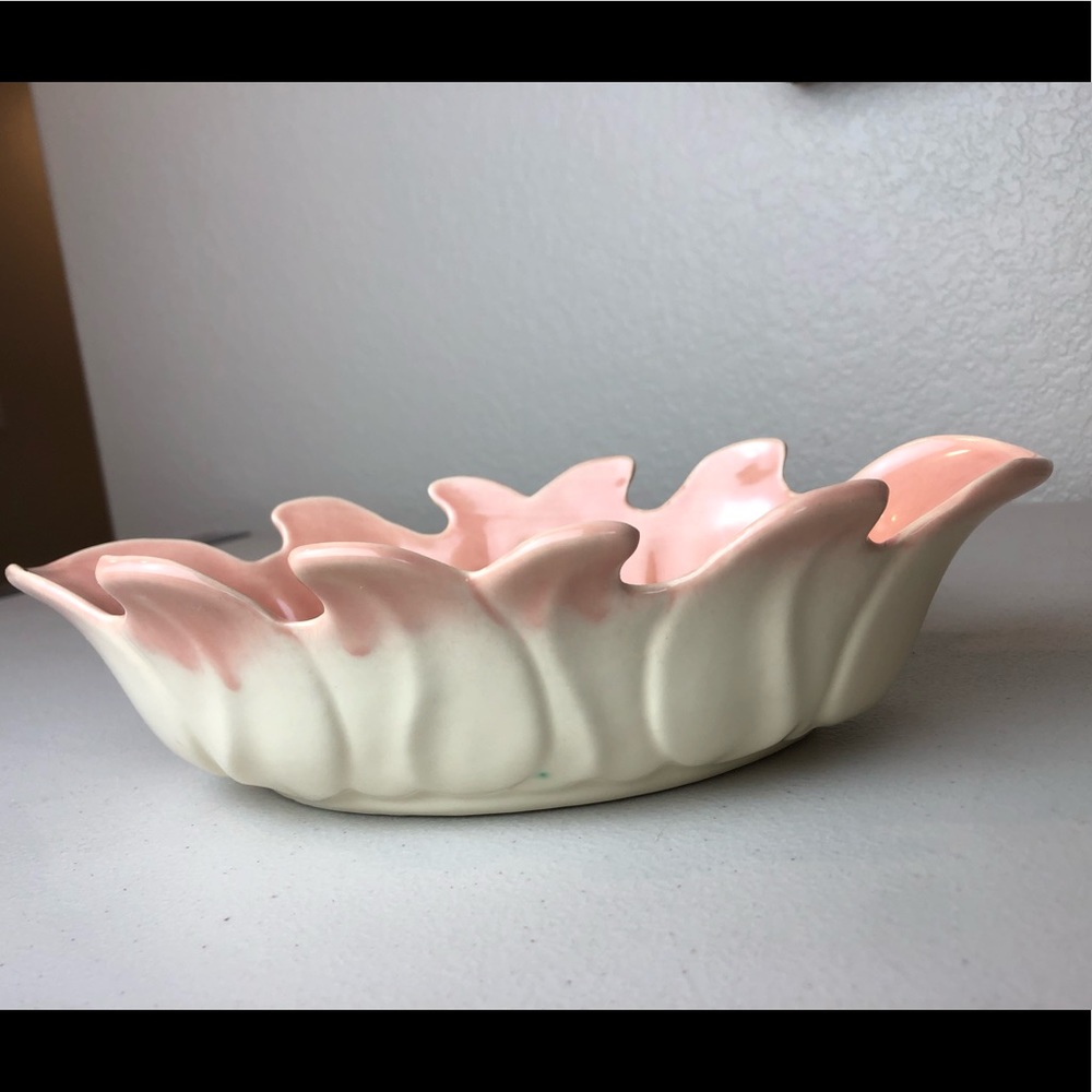 Vintage MCM Fruit Bowl Pink/Peach Scalloped